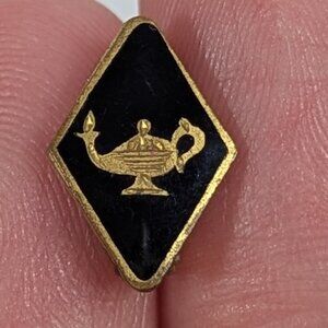Vintage Delta Zeta Pledge Sorority Pin Gold Tone Roman Lamp
